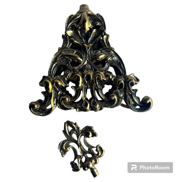 Beautiful‎ Ornate Vintage Perfume Bottle - Picture 2 of 4